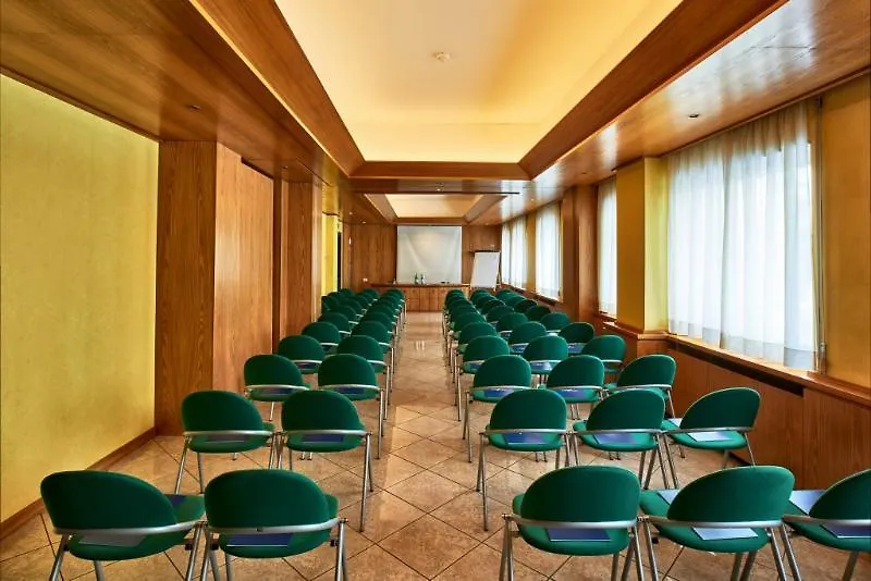 ****  Hotel Como Italy