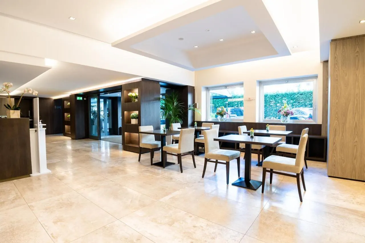 ****  Hotel Como Italia