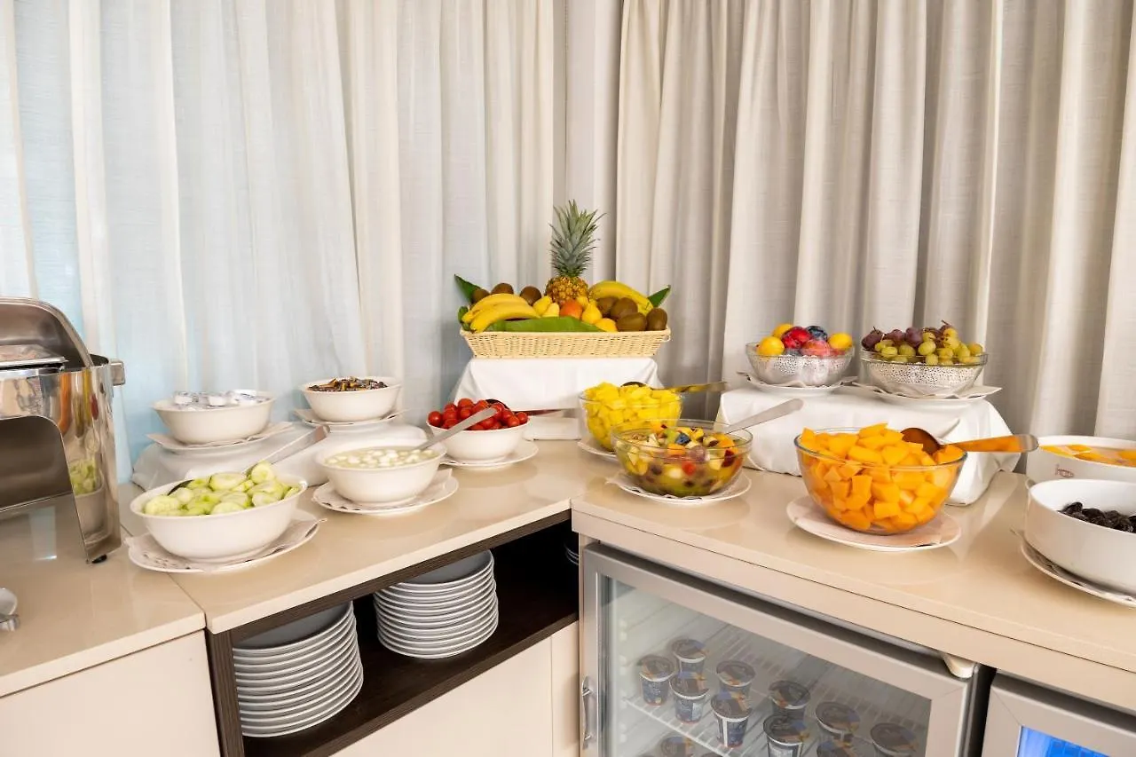 Hotel Комо 4*,  Италия