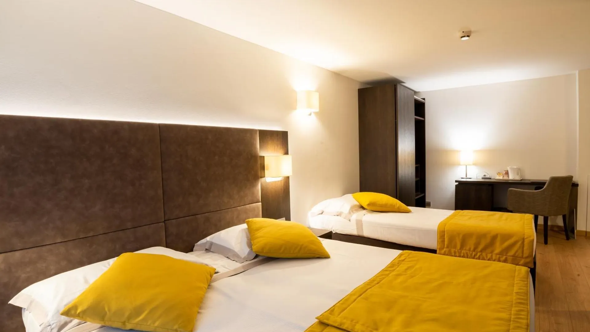 Hotel Комо 4*,