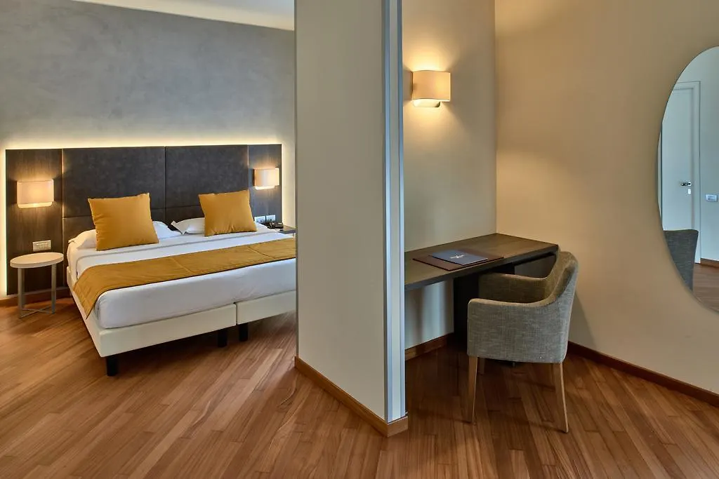 ****  Hotel Комо Италия