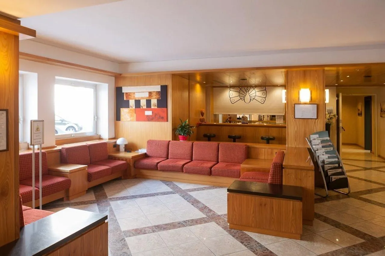 Hotel Como 4*,  Italy